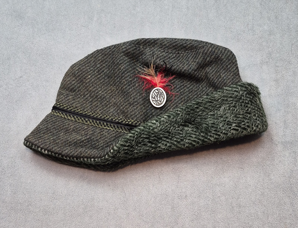Tyrolean Bavarian Wool Alpine Hat w/ Feathers Oktoberfest German Vintage